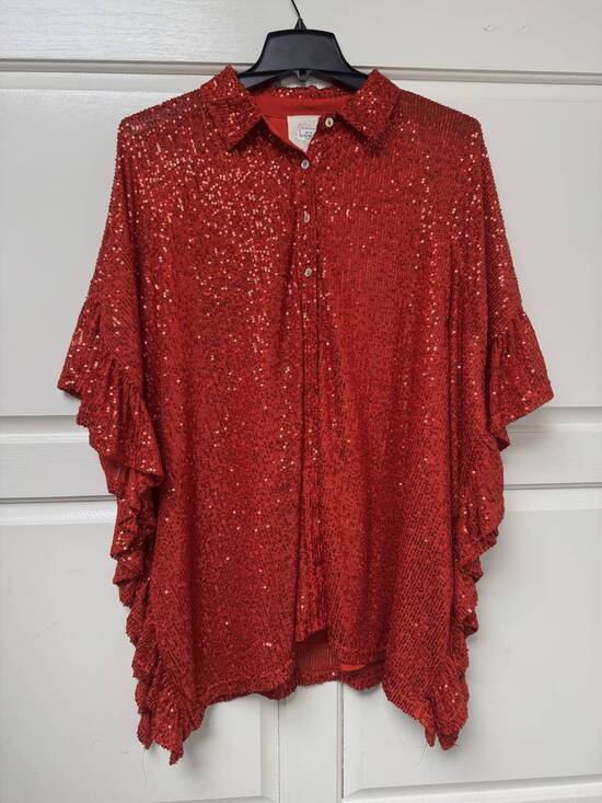 FANTASTIC FAWN Tops - NEW FANTASTIC FAWN women's sequin poncho blouse in red